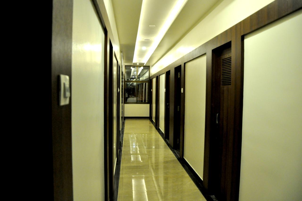 Hotel Gulmohar Pride Ахмеднагар Экстерьер фото