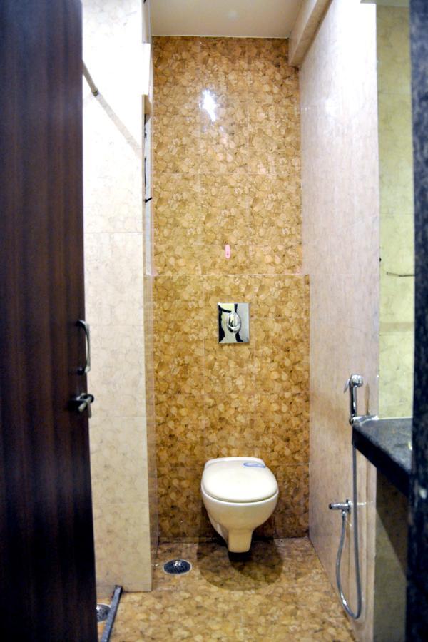 Hotel Gulmohar Pride Ахмеднагар Экстерьер фото