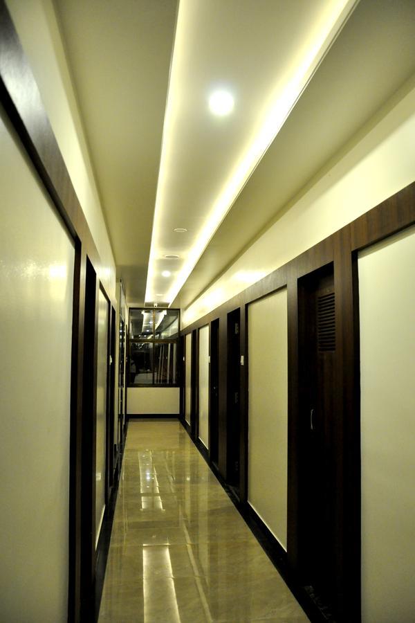 Hotel Gulmohar Pride Ахмеднагар Экстерьер фото