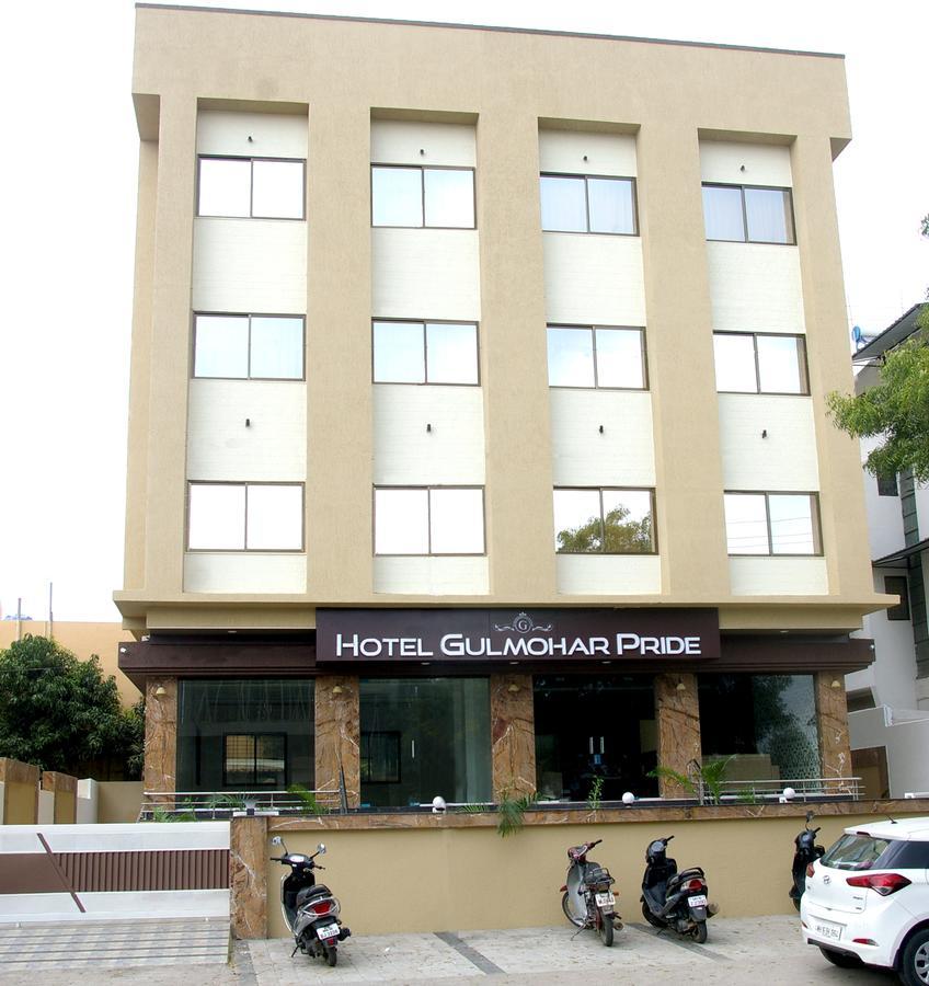 Hotel Gulmohar Pride Ахмеднагар Экстерьер фото
